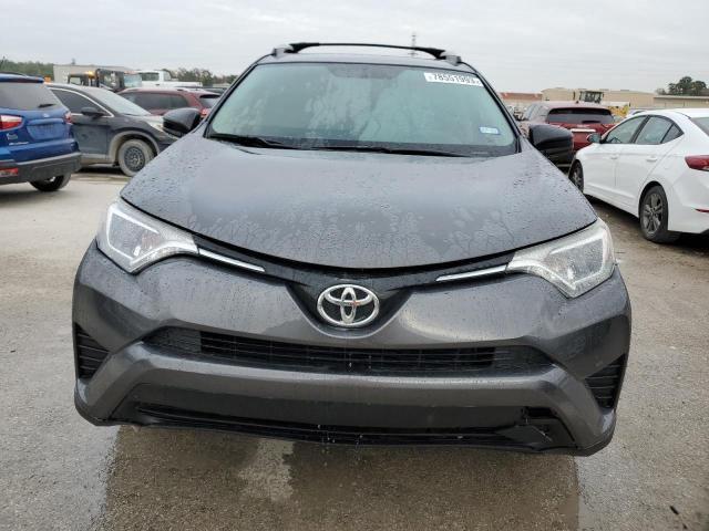 JTMZFREV4GJ090157 - 2016 TOYOTA RAV4 LE GRAY photo 5