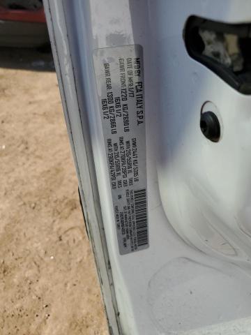 ZFBERFAB1H6F49929 - 2017 RAM PROMASTER 白色 照片 14