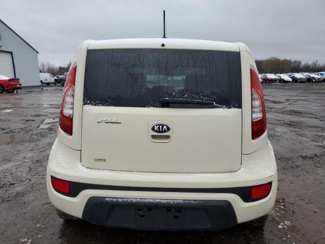 KNDJT2A53D7516156 - 2013 KIA SOUL WHITE photo 6