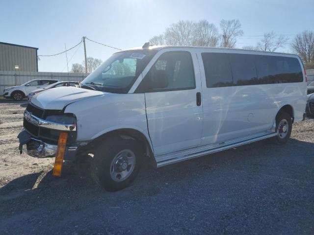 1GAZGPFFXH1174874 - 2017 CHEVROLET EXPRESS G3 LT WHITE photo 1