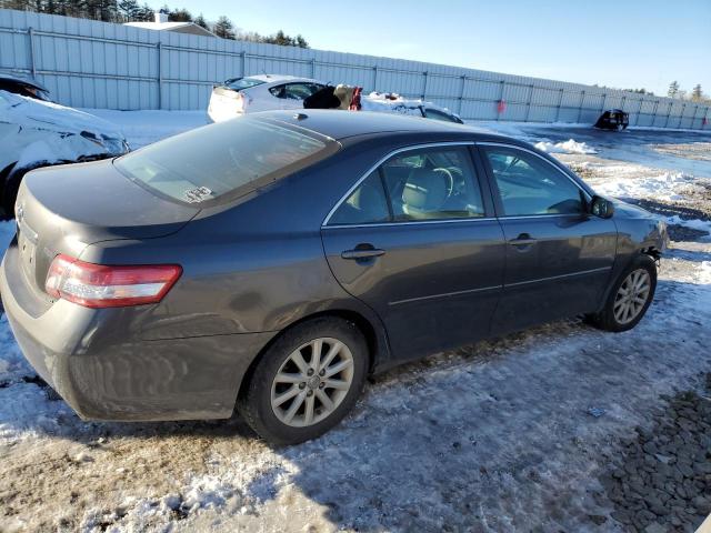 4T4BF3EKXAR039936 - 2010 TOYOTA CAMRY BASE GRAY photo 3