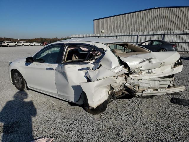 1HGCR2F3XFA275346 - 2015 HONDA ACCORD LX WHITE photo 2