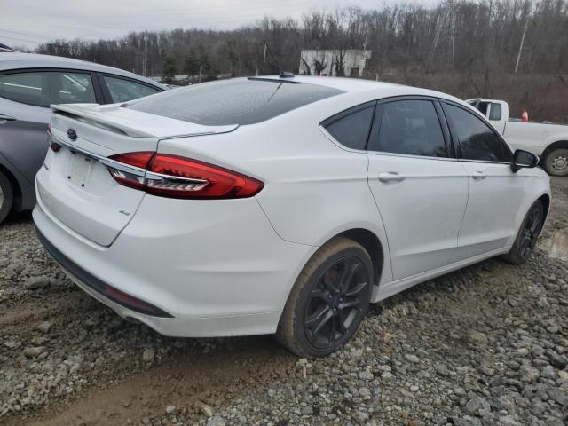 3FA6P0H7XJR107958 - 2018 FORD FUSION SE WHITE photo 3