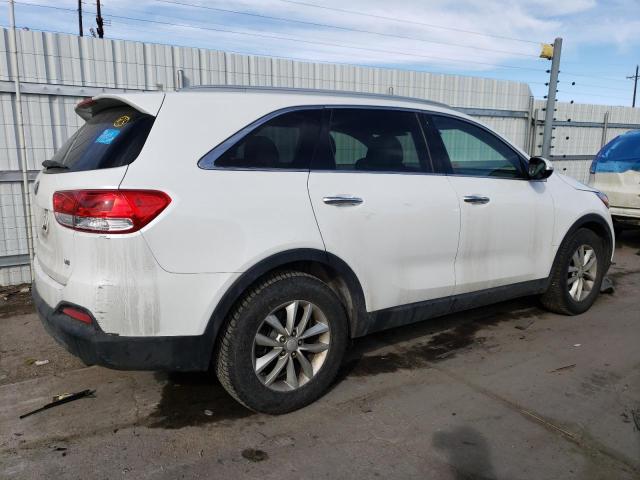 5XYPG4A5XGG016710 - 2016 KIA SORENTO LX WHITE photo 3