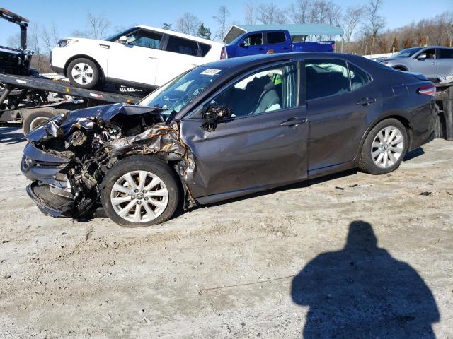 4T1B11HK3JU107728 - 2018 TOYOTA CAMRY L GRAY photo 1