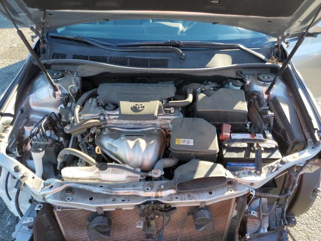 4T1BF1FK9HU363788 - 2017 TOYOTA CAMRY LE SILVER photo 11