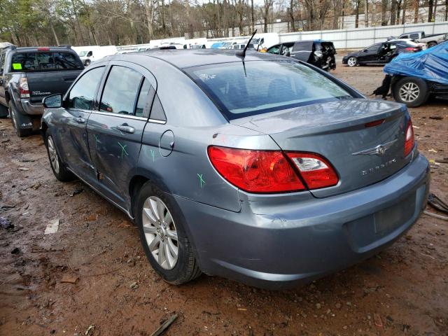 1C3CC5FB2AN230982 - 2010 CHRYSLER SEBRING LIMITED SILVER photo 2