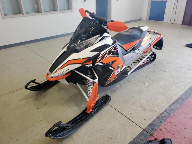 4UF16SNW4GT109557 - 2016 ARCTIC CAT SNOWMOBILE ORANGE photo 2