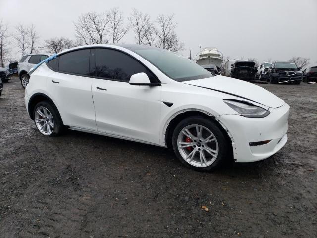 5YJYGDEE8MF305831 - 2021 TESLA MODEL Y WHITE photo 4