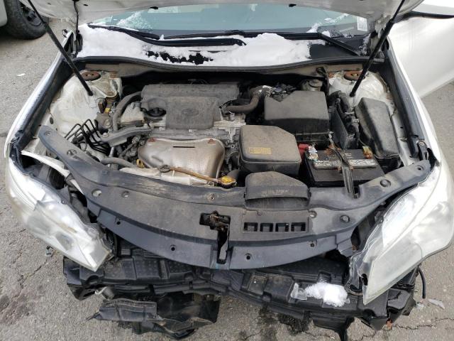 4T4BF1FK5FR467911 - 2015 TOYOTA CAMRY LE WHITE photo 11