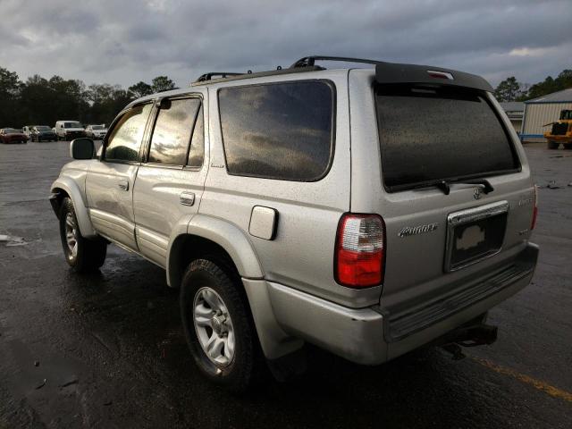 JT3GN87R020224444 - 2002 TOYOTA 4RUNNER LIMITED SILVER photo 2