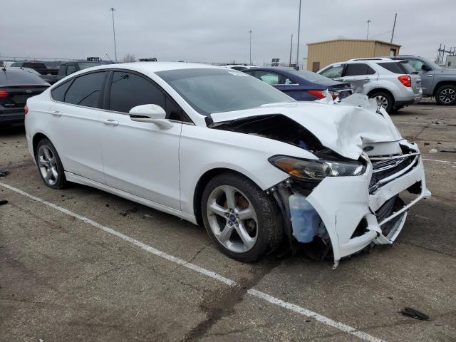 3FA6P0H72GR249620 - 2016 FORD FUSION SE WHITE photo 4