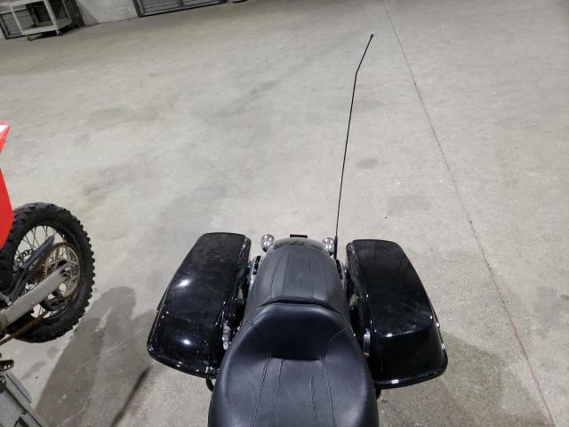 1HD1KHC15KB655990 - 2019 HARLEY-DAVIDSON FLTRX 黑色 照片 6