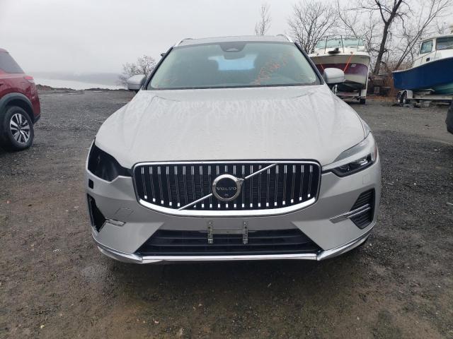 YV4L12RN4P1254980 - 2023 VOLVO XC60 PLUS SILVER photo 5