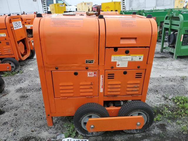 TTB01312 - 2010 TFAT TG7500D ORANGE photo 9