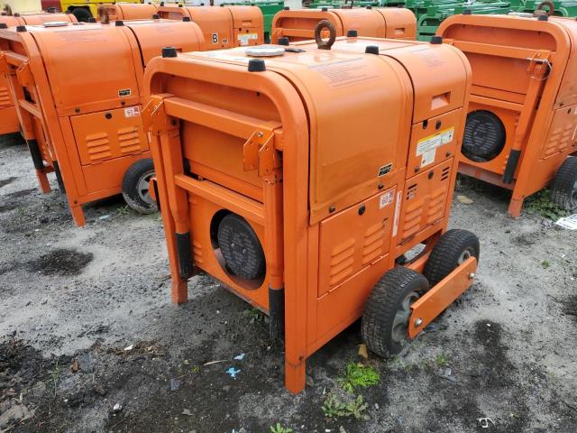 TTB01479 - 2010 TFAT TG7500D ORANGE photo 4