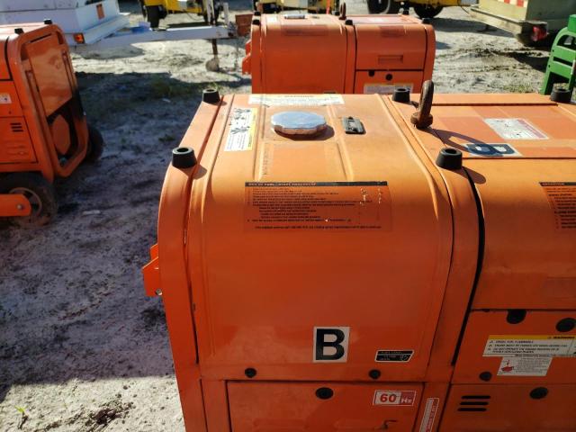 TTB01580 - 2010 TFAT TG7500D ORANGE photo 6