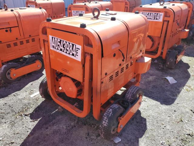 TTB01480 - 2010 TFAT TG7500D ORANGE photo 2