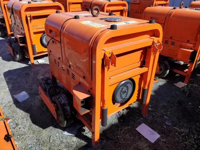 TTB01425 - 2010 TFAT TG7500D ORANGE photo 3