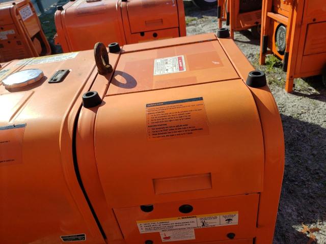 TTB01425 - 2010 TFAT TG7500D ORANGE photo 5