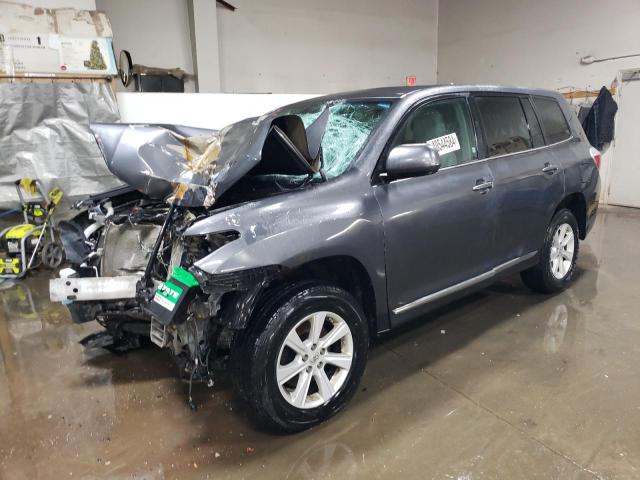 5TDZA3EH6DS040560 - 2013 TOYOTA HIGHLANDER BASE GRAY photo 1