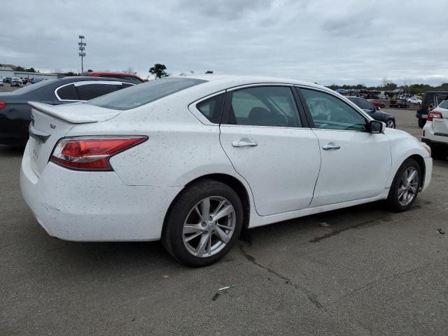 1N4AL3AP7FC255671 - 2015 NISSAN ALTIMA 2.5 WHITE photo 3