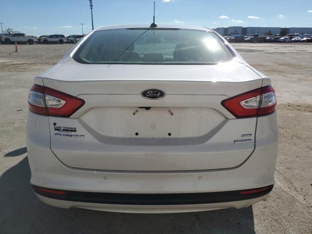 3FA6P0HRXDR110820 - 2013 FORD FUSION SE WHITE photo 6