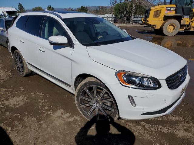 YV449MRM6G2894831 - 2016 VOLVO XC60 T6 PLATINUM WHITE photo 4