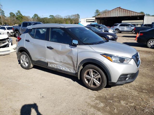 3N1CP5CU2KL548370 - 2019 NISSAN KICKS S SILVER photo 4