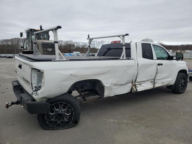 5TFCY5F15KX025571 - 2019 TOYOTA TUNDRA DOUBLE CAB SR/SR5 WHITE photo 3