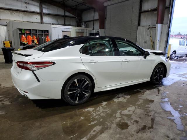 4T1B61HK6KU297849 - 2019 TOYOTA CAMRY XSE WHITE photo 3