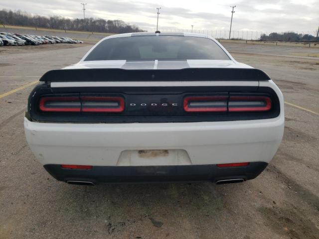 2C3CDZAG3JH204472 - 2018 DODGE CHALLENGER SXT WHITE photo 6