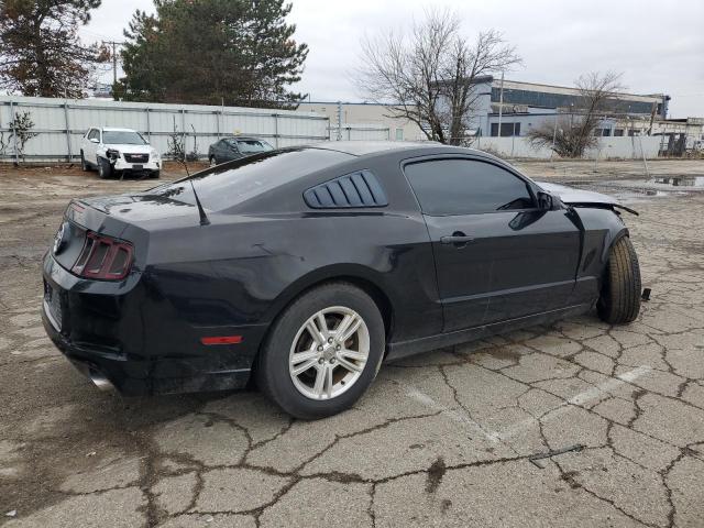 1ZVBP8AM3E5226206 - 2014 FORD MUSTANG BLACK photo 3