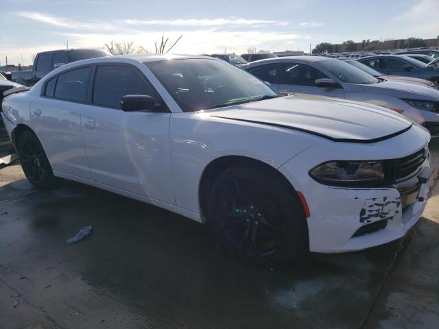 2C3CDXHGXJH187907 - 2018 DODGE CHARGER SXT PLUS WHITE photo 4