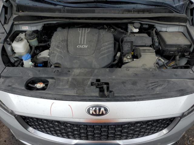 KNDMC5C13G6186392 - 2016 KIA SEDONA EX SILVER photo 12