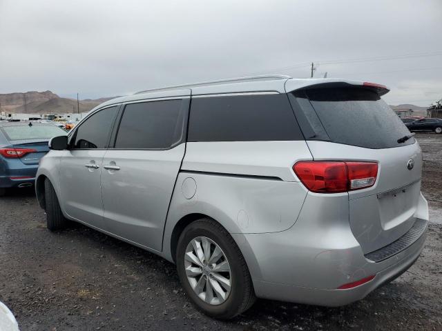 KNDMC5C13G6186392 - 2016 KIA SEDONA EX SILVER photo 2