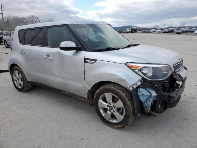 KNDJN2A27K7696920 - 2019 KIA SOUL SILVER photo 4