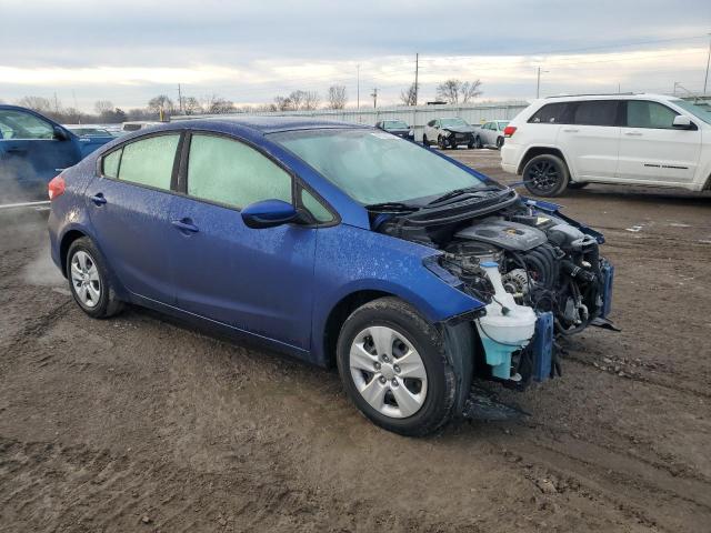 3KPFK4A76JE273122 - 2018 KIA FORTE LX BLUE photo 4