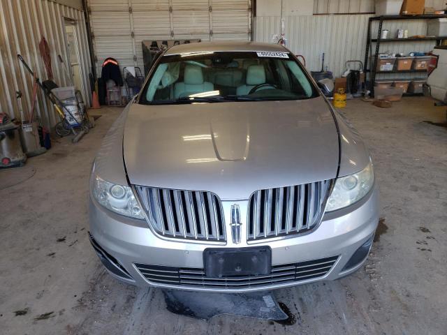 1LNHL9DR7AG612191 - 2010 LINCOLN MKS SILVER photo 5