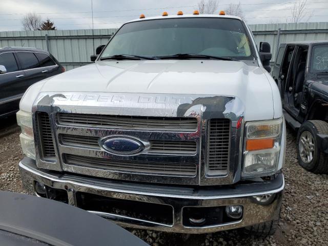 1FTSX21RX8EB63847 - 2008 FORD F250 SUPER DUTY WHITE photo 5