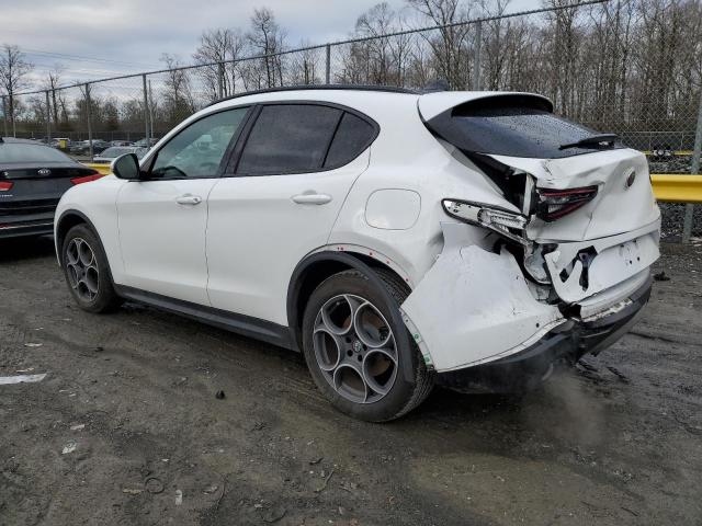 ZASPAKBN8K7C31150 - 2019 ALFA ROMEO STELVIO TI WHITE photo 2