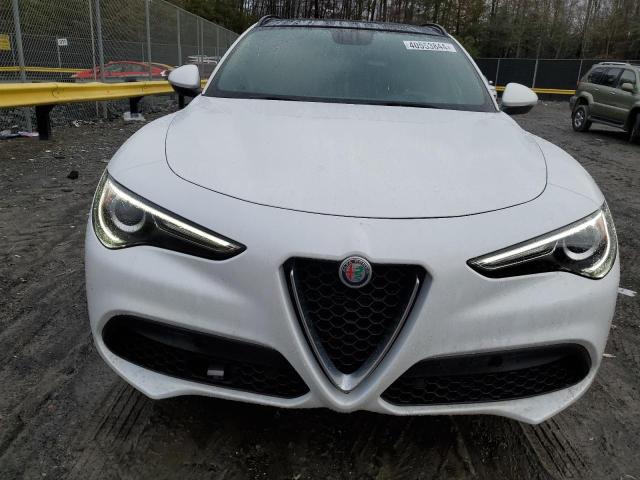 ZASPAKBN8K7C31150 - 2019 ALFA ROMEO STELVIO TI WHITE photo 5