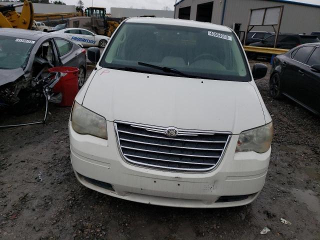 2A8HR44E29R594706 - 2009 CHRYSLER TOWN & COU LX WHITE photo 5