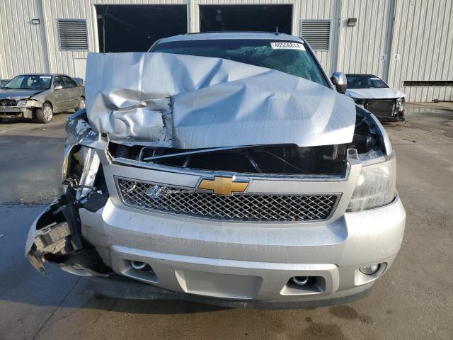 1GNSKCE00DR189030 - 2013 CHEVROLET TAHOE K1500 LTZ SILVER photo 5