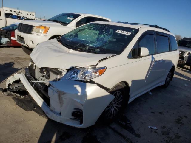 5TDYZ3DC4LS049671 - 2020 TOYOTA SIENNA XLE WHITE photo 1