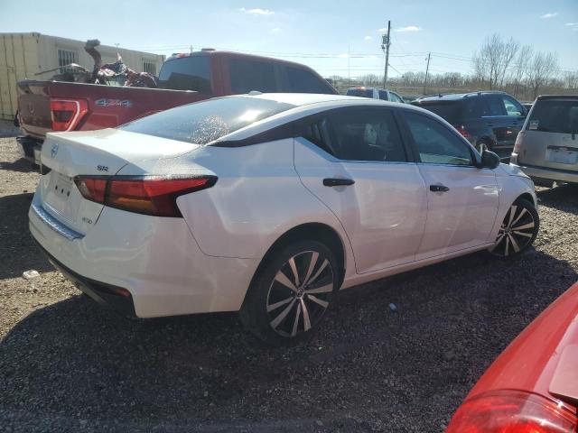 1N4BL4CW7KN301531 - 2019 NISSAN ALTIMA SR WHITE photo 3