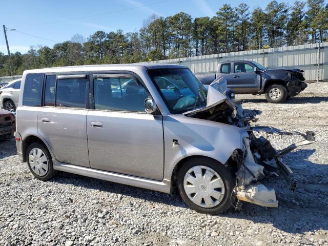 JTLKT324564087434 - 2006 TOYOTA SCION XB SILVER photo 4