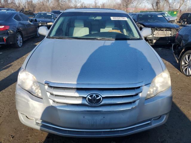 4T1BK36B75U058728 - 2005 TOYOTA AVALON XL SILVER photo 5