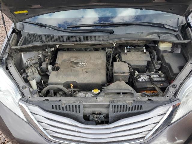 5TDYK3DC7GS732720 - 2016 TOYOTA SIENNA XLE SILVER photo 11