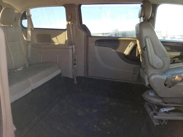 2C4RC1BG4DR669754 - 2013 CHRYSLER TOWN & COU TOURING RED photo 11